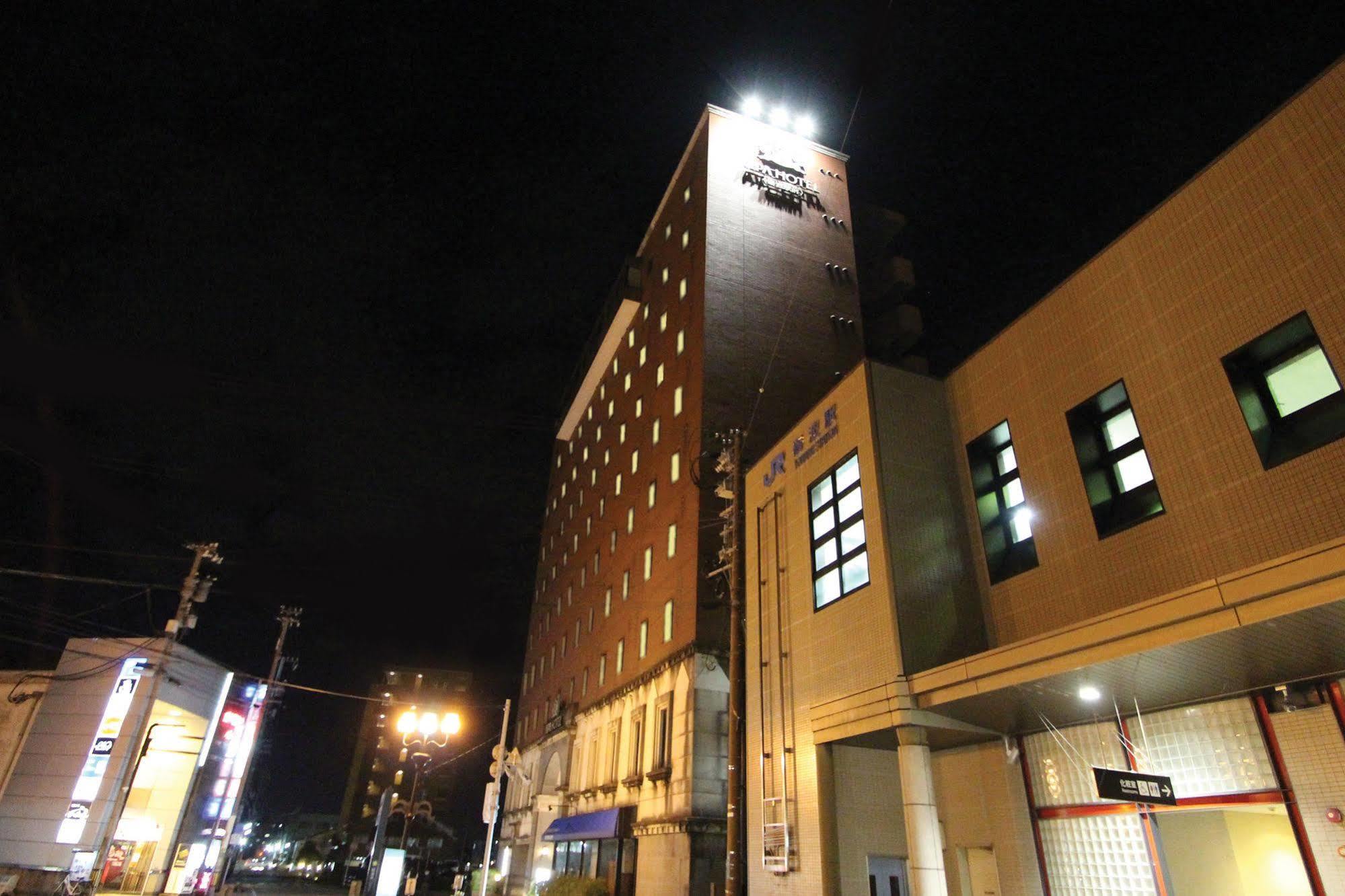 APA Hotel Tonami-Ekimae Exterior foto